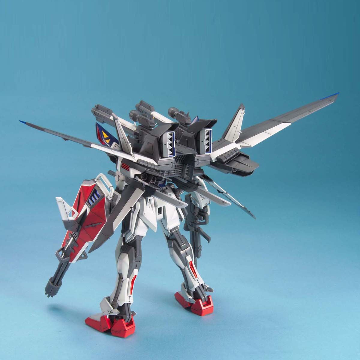 MG Strike E+IWSP (Astrays Lukas O'Donnel)  1/100