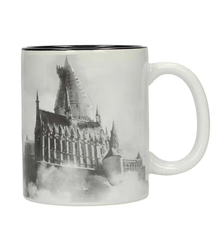 HP HOGWARTS CASTLE BLACK AND WHITE MUG