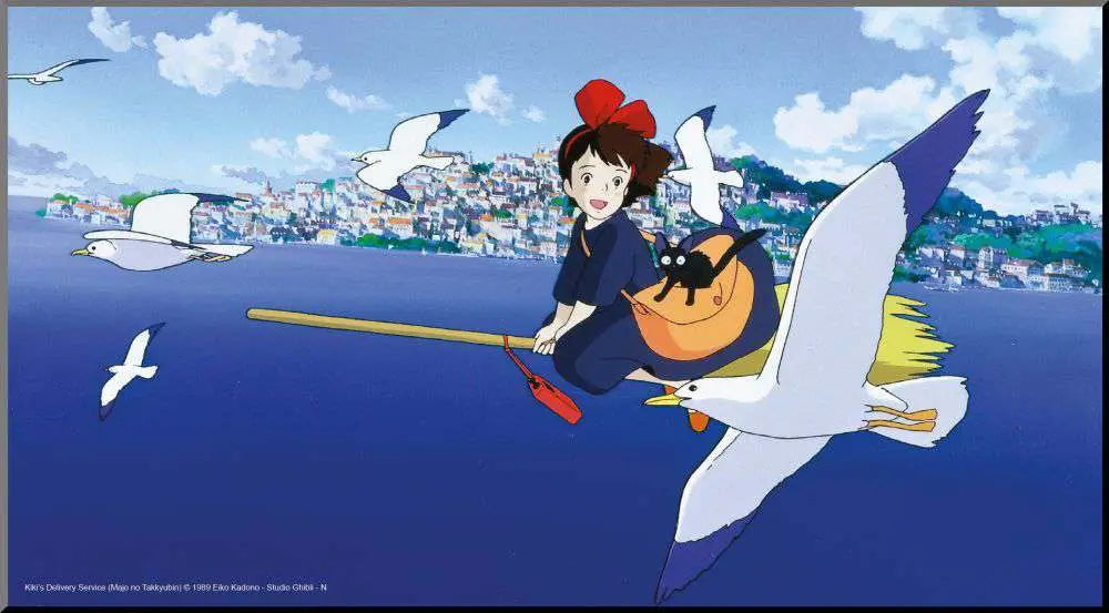 KIKI DELIVERY WOOD PANEL