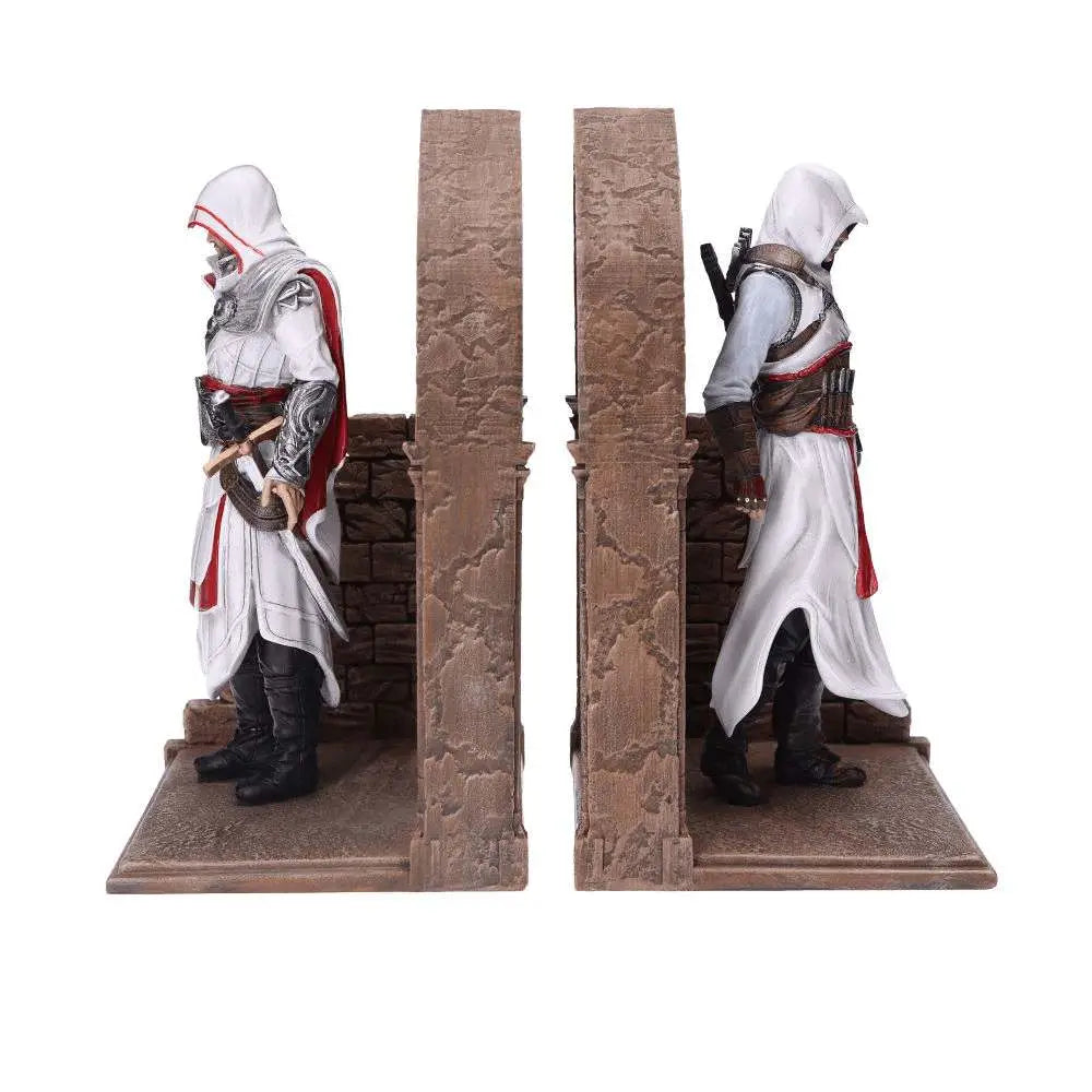 ASSASSIN'S CREED EZIO AND ALTAIR BOOKEND