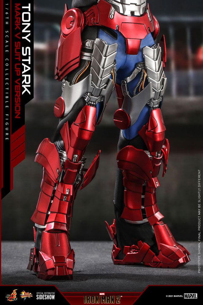 MARVEL - Tony Stark (Mark V Suit Up) - Action Figure 31cm