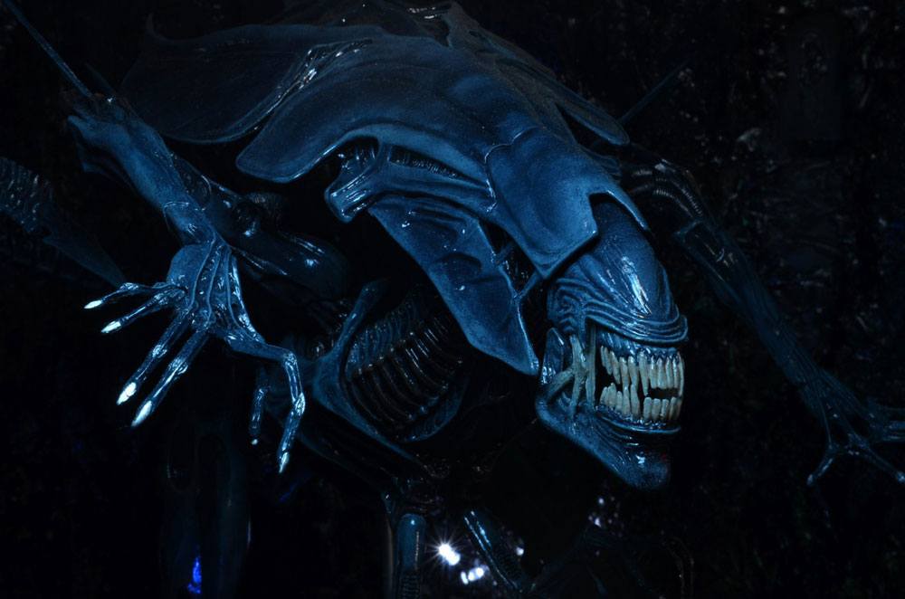 ALIENS - Reine Alien - Figurine Ultra Deluxe 38cm