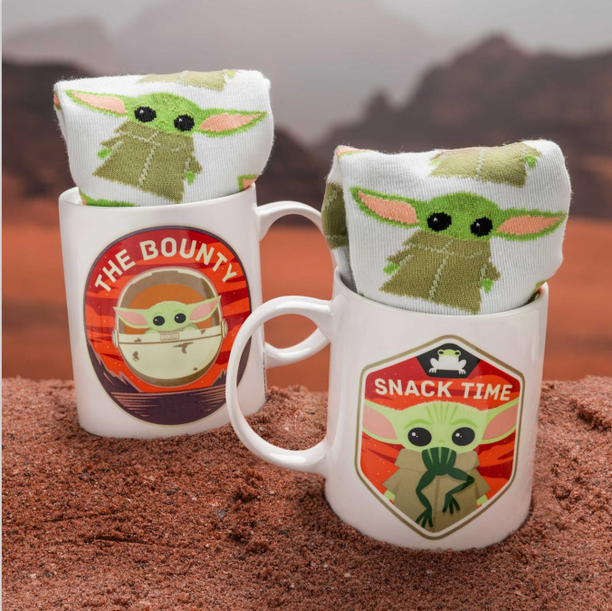 THE MANDALORIAN - The Child - Mug 300ml and Socks 41-46