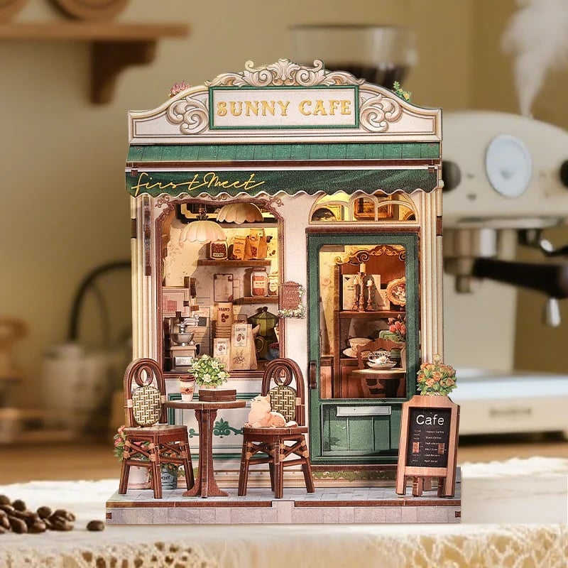 MINIATURE HOUSE - DIY- Sunny Cafe - 233pc + LED Light