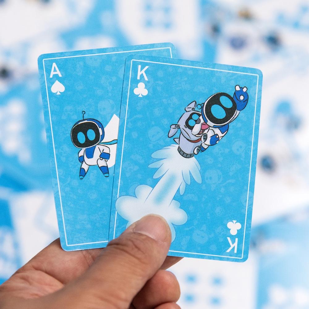ASTROBOT - Cartes à Jouer dans une Boite en Métal