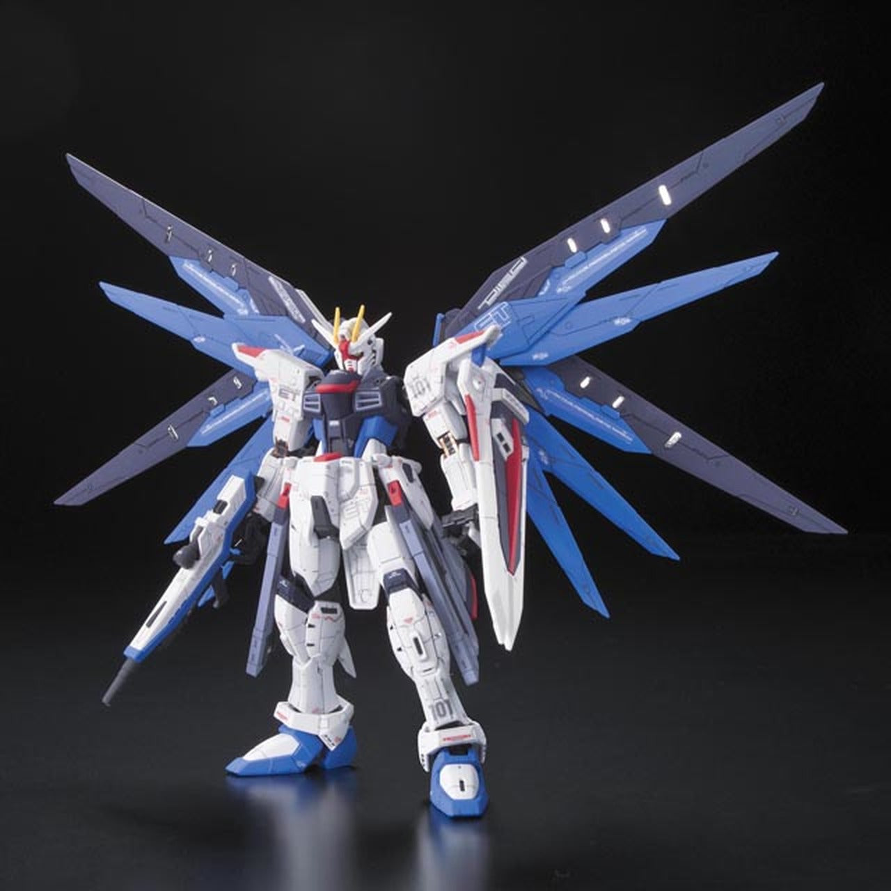 RG Gundam ZGMF-X10A Freedom 1/144 - gundam-store.dk