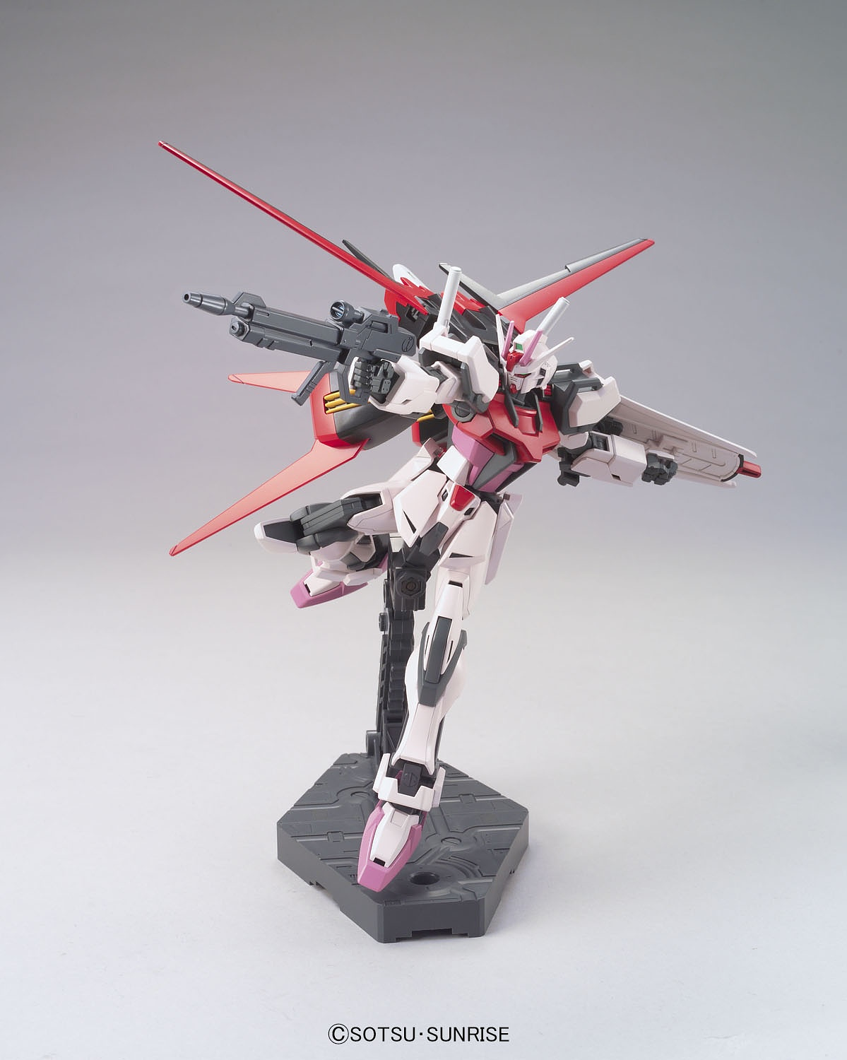 HG Gundam Strike Rouge 1/144 - gundam-store.dk