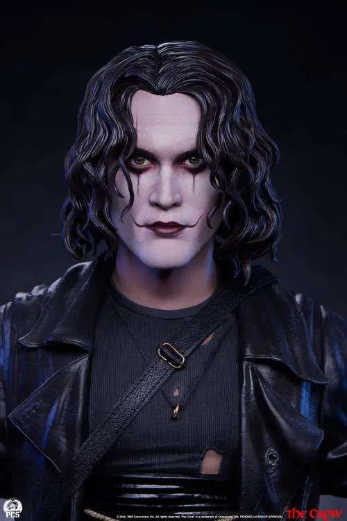 THE CROW 1:3 SCALE STATUE