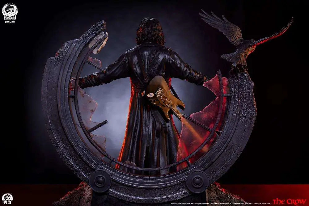 THE CROW 1:3 SCALE STATUE DELUXE EDITION
