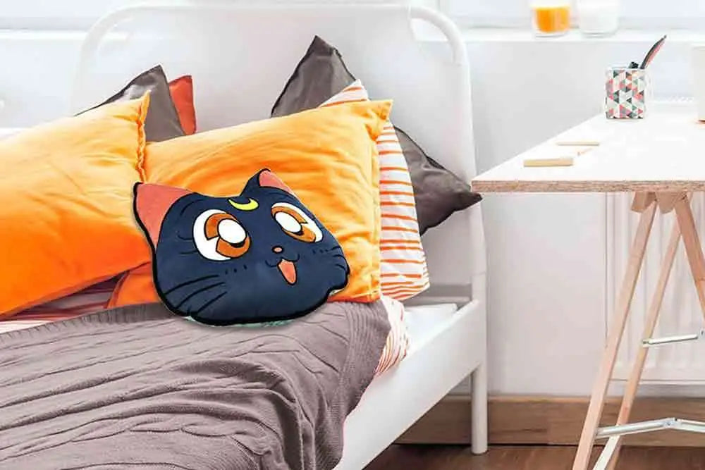 SAILOR MOON LUNA CUSHION
