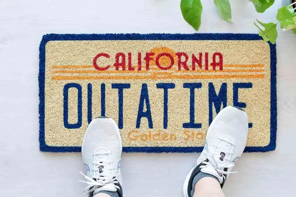 BACK TO THE FUTURE DE LOREAN PLATE DOORMAT