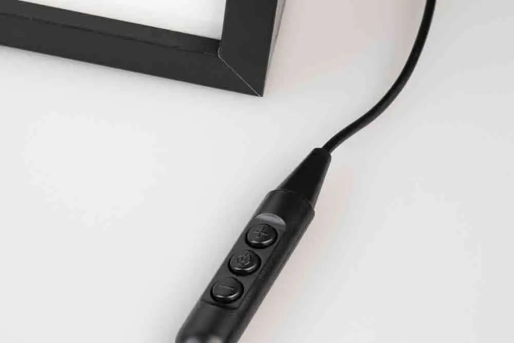 ONE PIECE BACKLIT FRAMED PRINT