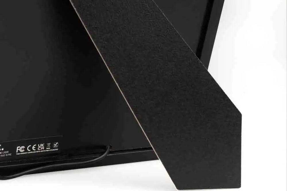 ONE PIECE BACKLIT FRAMED PRINT