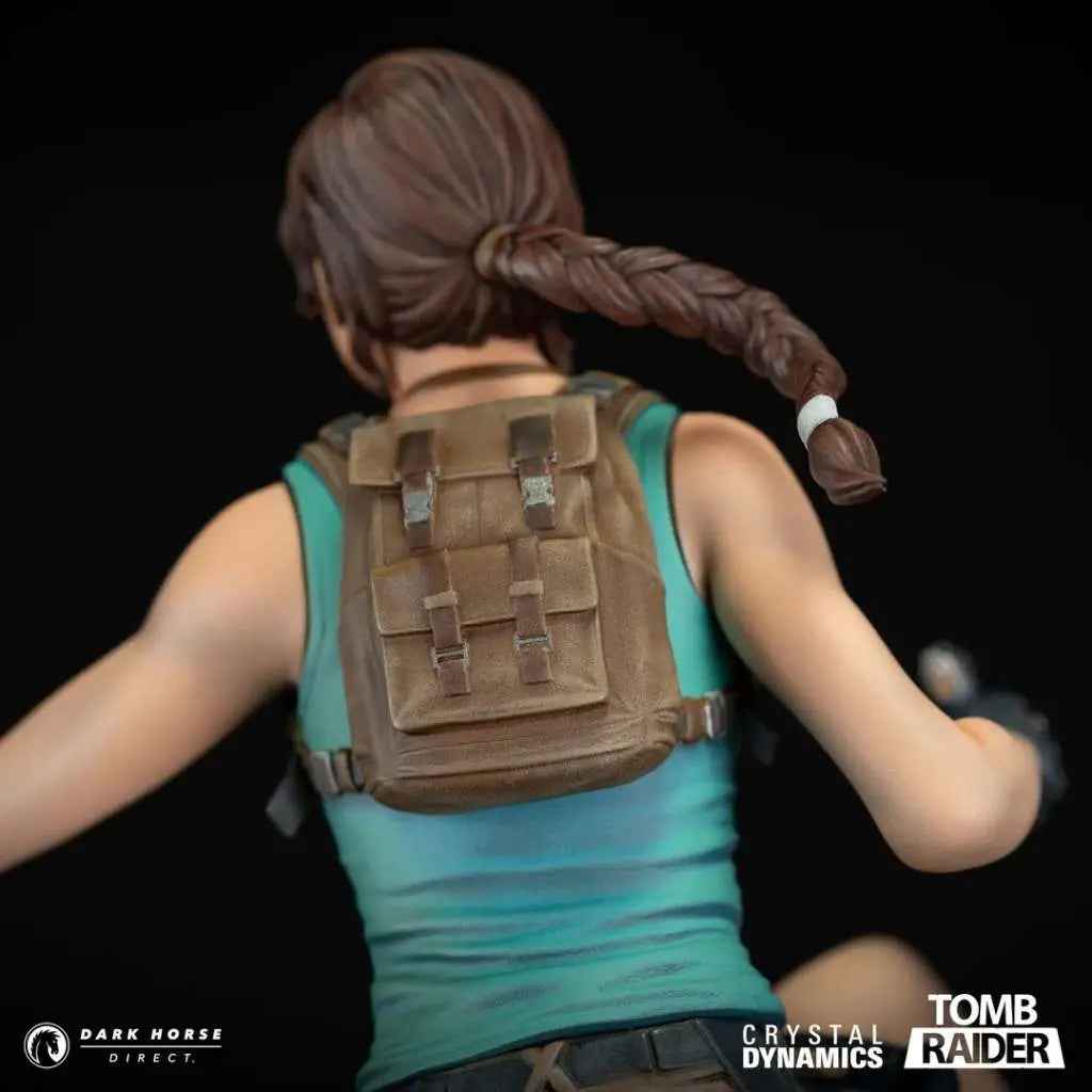TOMB RAIDER LARA CROFT 24CM PVC STATUE