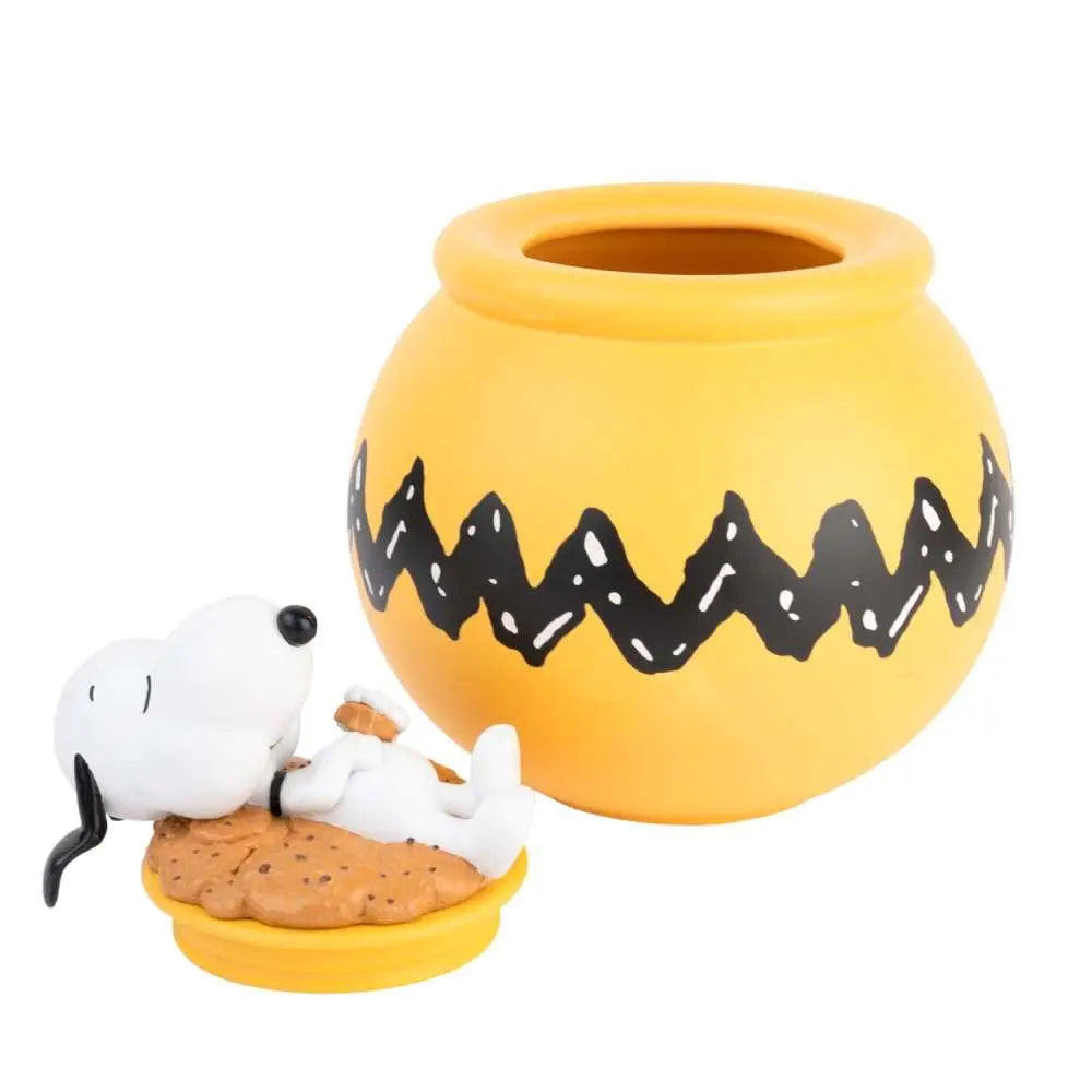 SNOOPY COOKIE BOX
