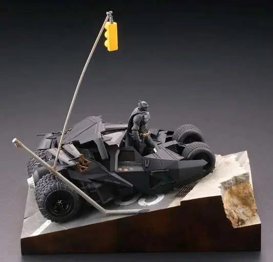 THE DARK KNIGHT TRILOGY LEGACY BATMOBILE TUMBLER IN GOTHAM CITY DIORAMA