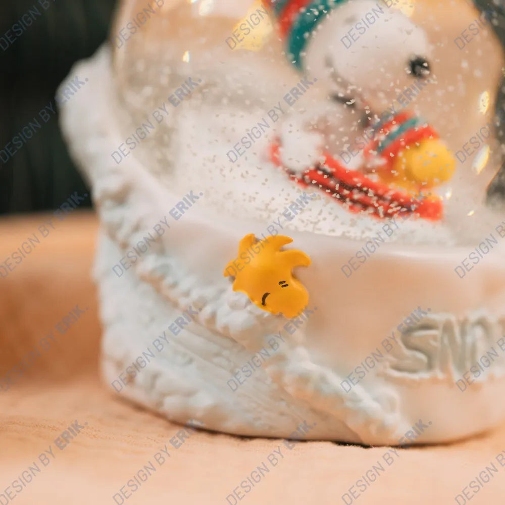 SNOOPY SNOWGLOBE