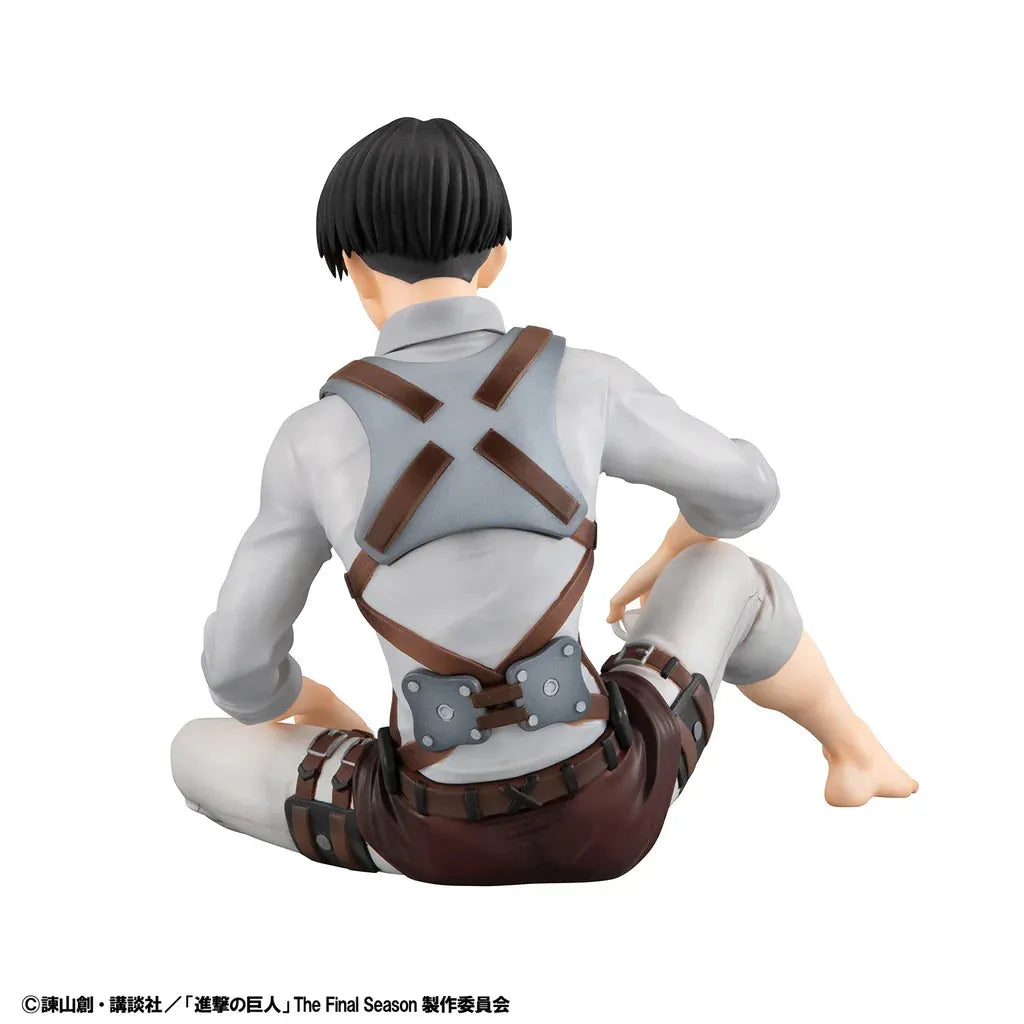 ATTACK ON TITAN PALM SIZE EREN & SQUAD CAPTAIN LEVI G.E.M. STATUE SET