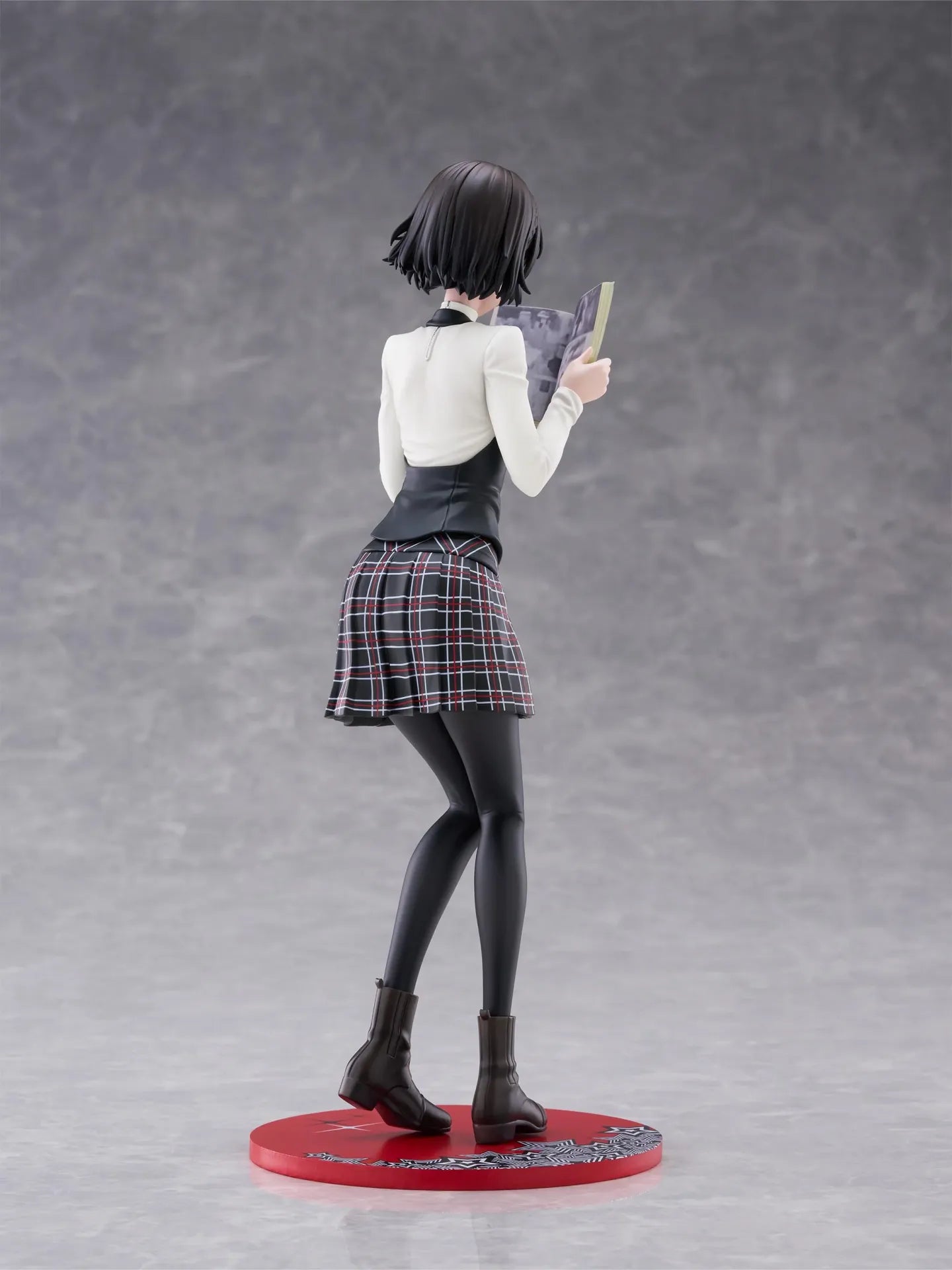 PERSONA 5 ROYAL MAKOTO NIIJIMA 1/7 F:NEX FIGURE