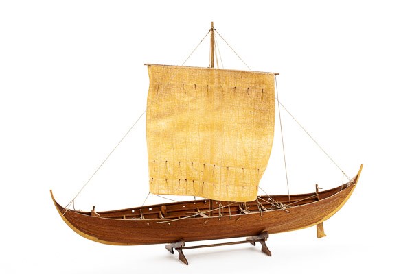 1:25 Roar Ege  -Wooden hull