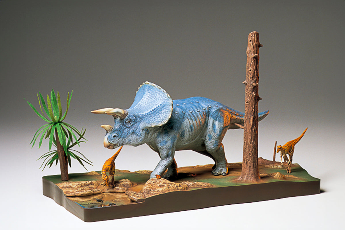 1/35 Triceratops diorama