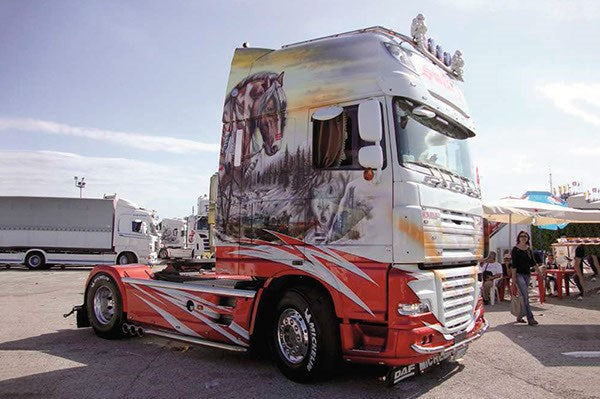 1:24 DAF XF105 'SMOKY JR' SHOWTRUCKS