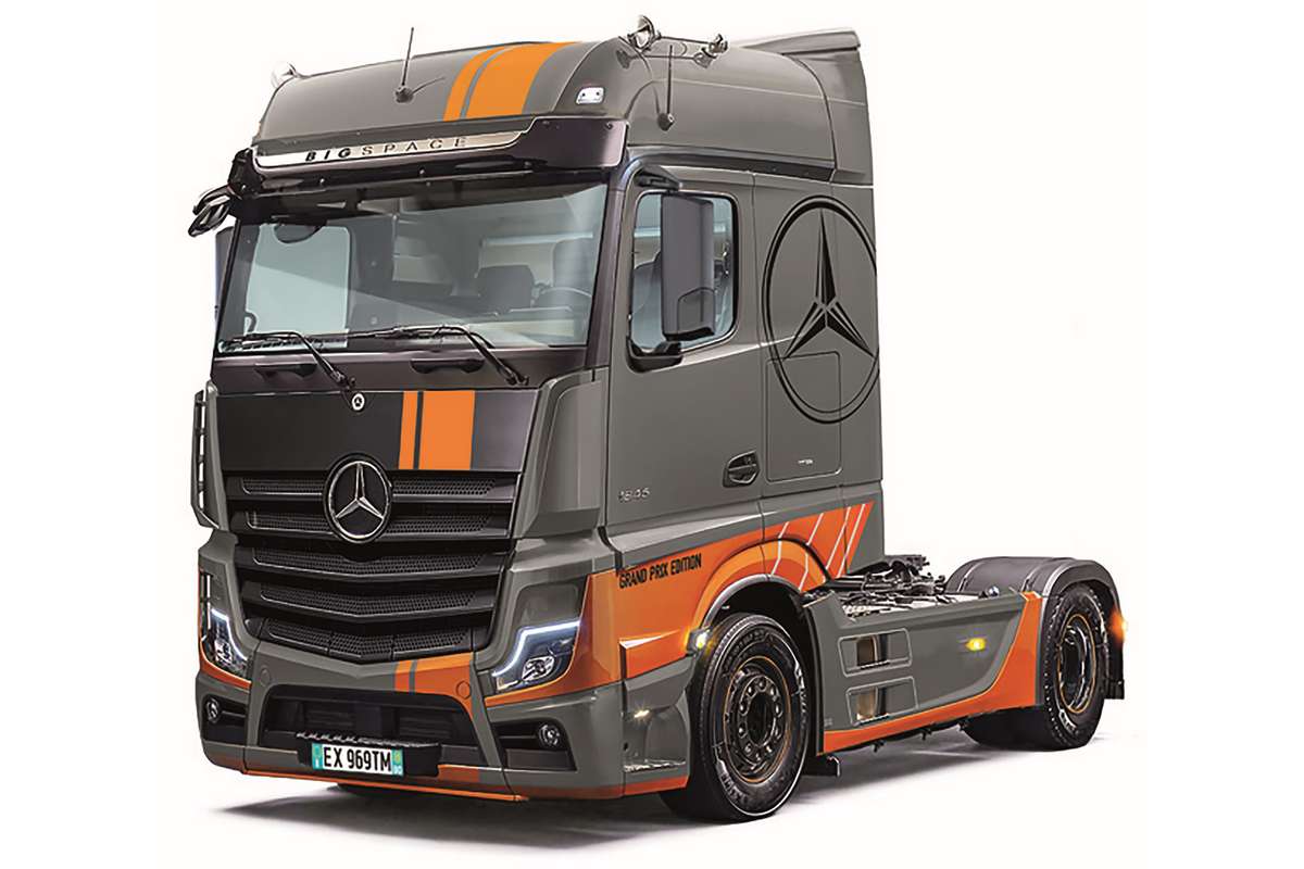 1:24 Mercedes-Benz Actros MP4 Big Space G.P. edt.