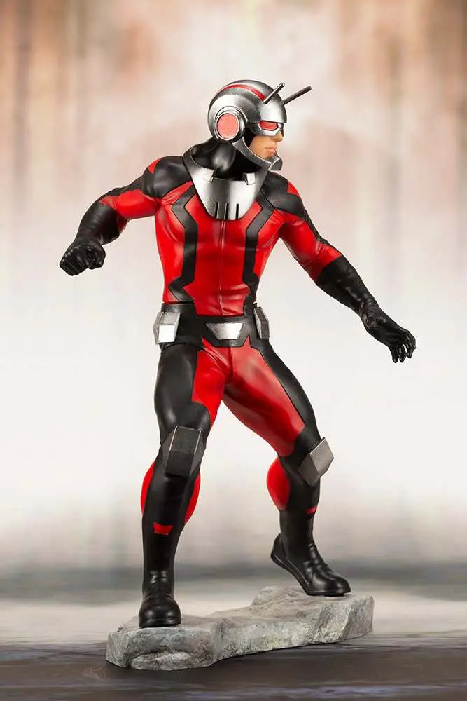 ASTONISHING ANTMAN & WASP ARTFX+ STATUE