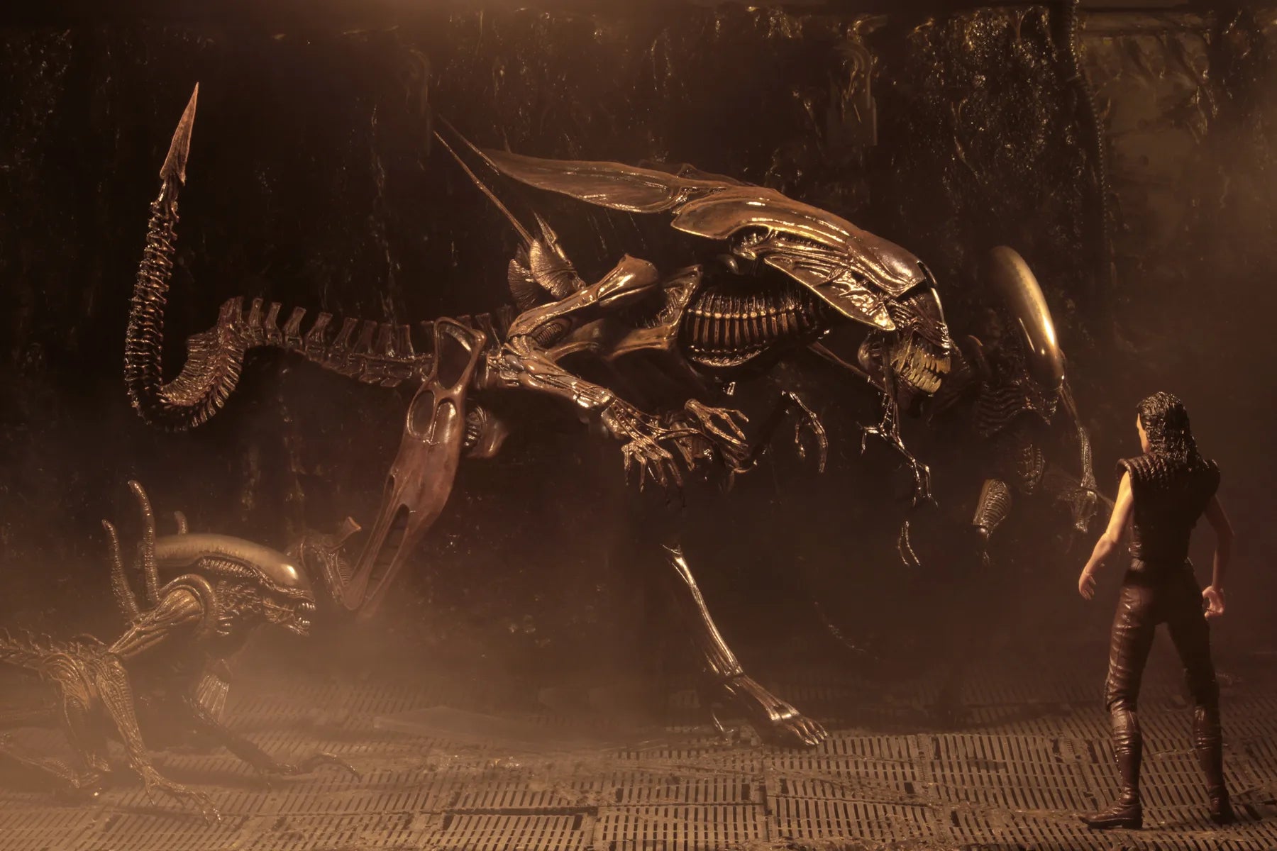 ALIENS ALIEN QUEEN RESURRECTION DLX AF