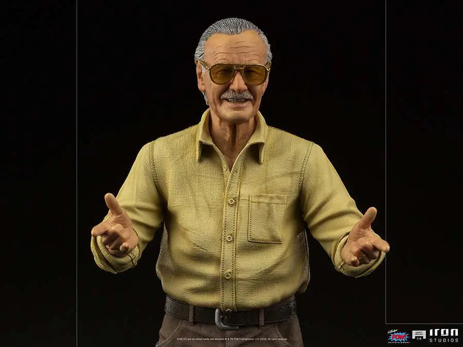 STAN LEE LEGACY REPLICA 1/4 STATUE