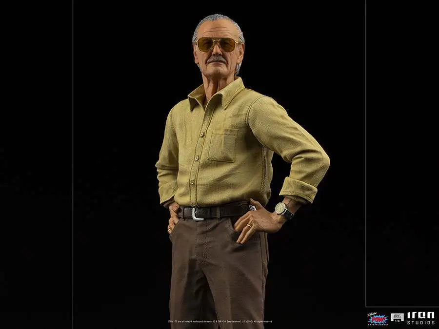 STAN LEE LEGACY REPLICA 1/4 STATUE