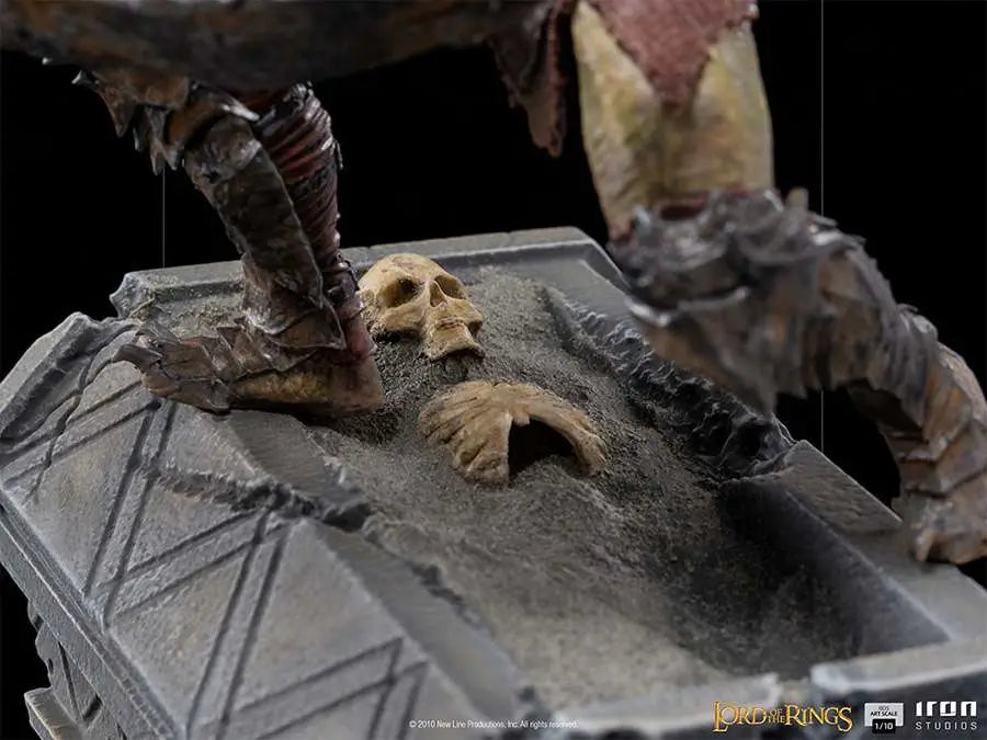 LOTR ARMORED ORC 1/10 ART STATUE