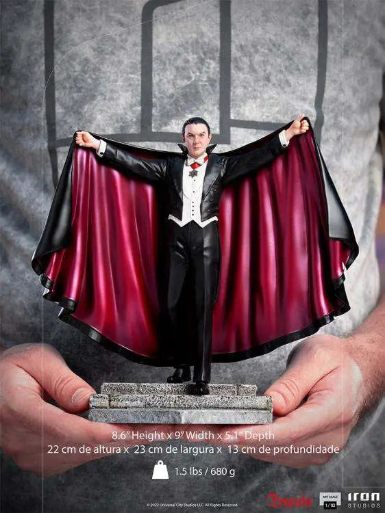 UNIVERSAL MONSTERS DRACULA 1/10 STATUE