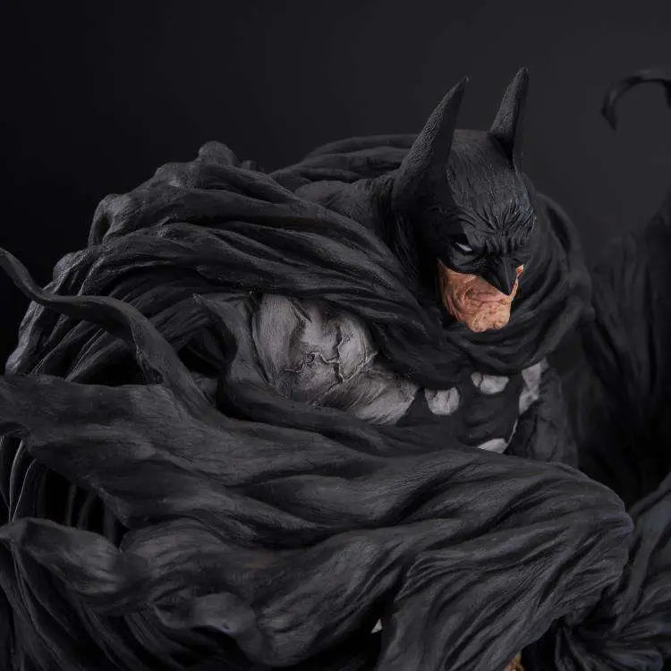 SOFBINAL BATMAN HARD BLACK VER. STATUE