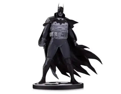 BATMAN B&W BATMAN BY MIKE MIGNOLA