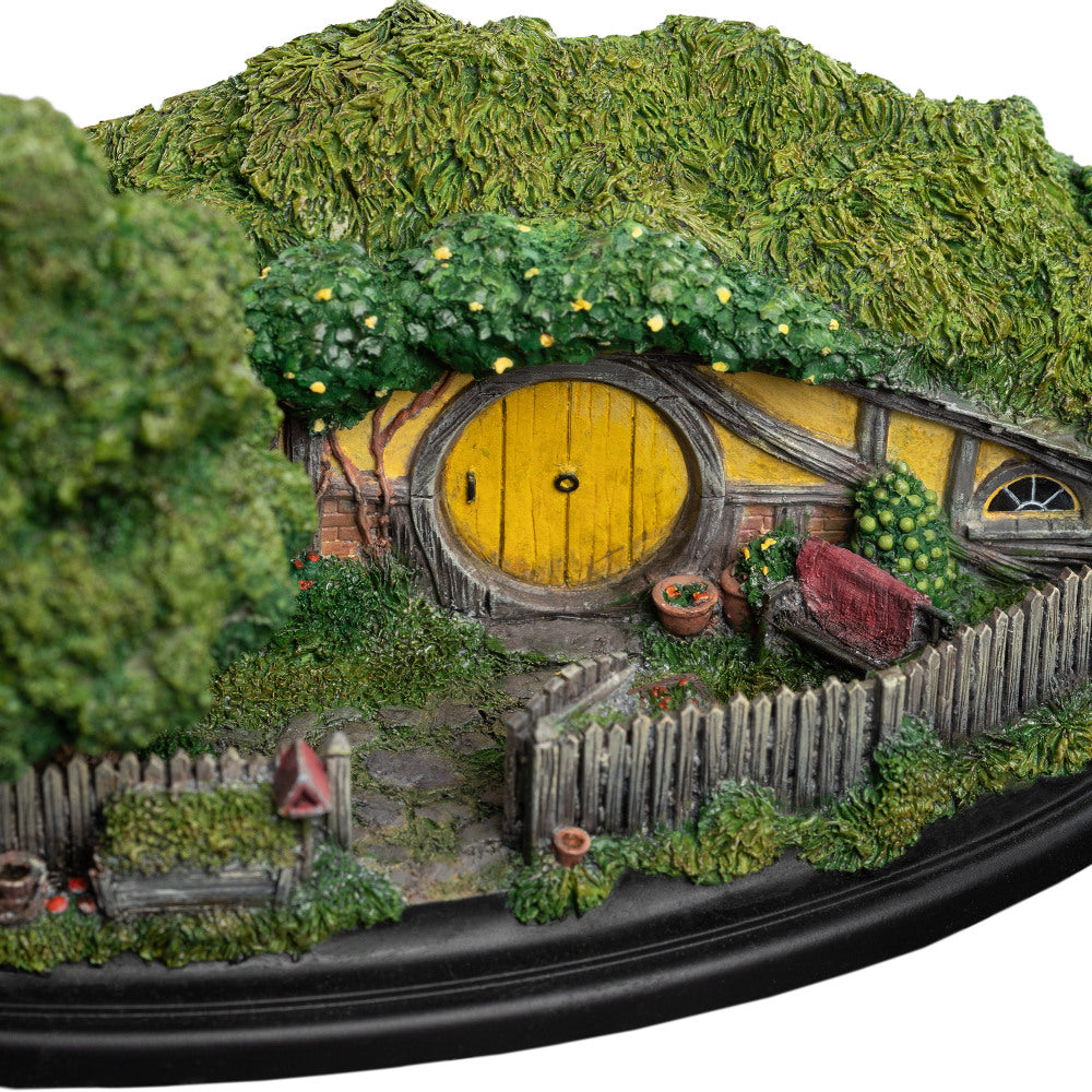 Weta Workshop The Hobbit Trilogy - Hobbit Hole-25 Gandalf's Cutting Environment