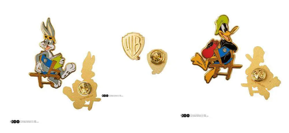 BUGS BUNNY & DAFFY DUCK AT WB STUDIOS PIN SET (3)