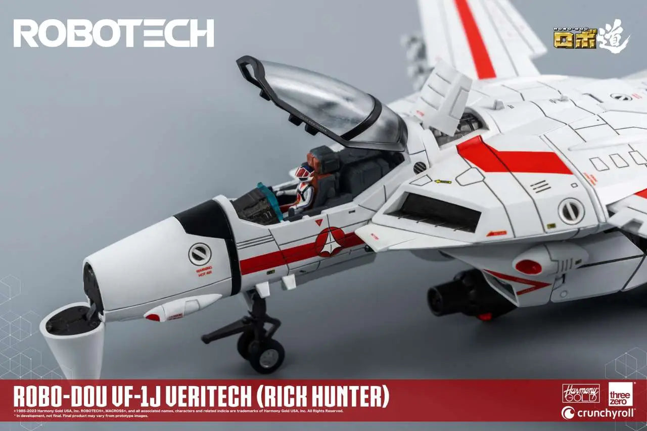 ROBOTECH ROBO-DOU VF-1J (VERITECH) RICK HUNTER FIGURE