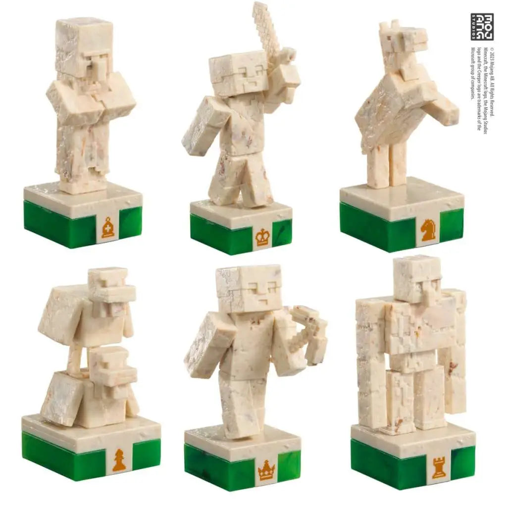MINECRAFT OVERWORLD HEROES VS HOSTILE MOBS CHESS SET