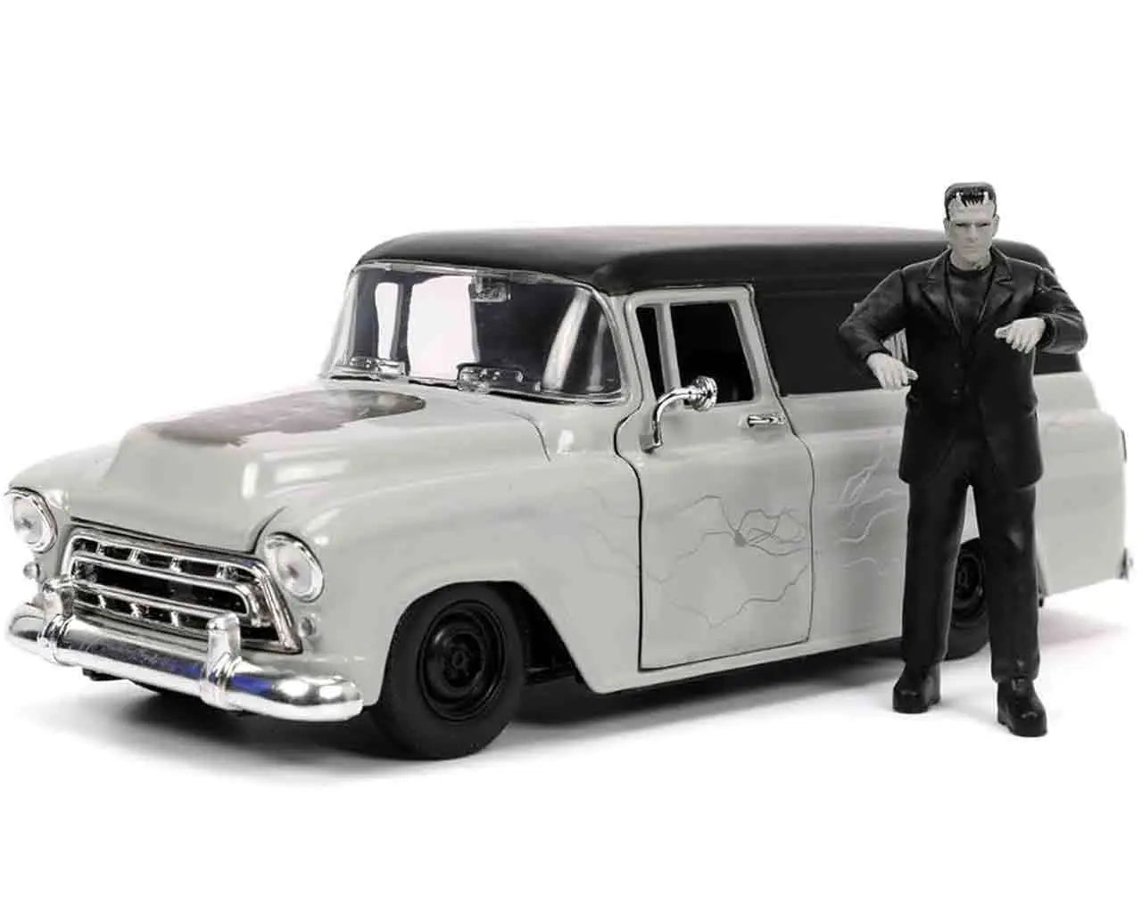UNIVERSAL MONSTER 1957 CHEVY SUBURBAN & FRANKENSTEIN 1/24 DIE-CAST MODEL