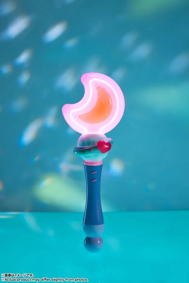 MAGICAL SISTERS - Lilly Moontoneoneon - Replica Proplica 25cm