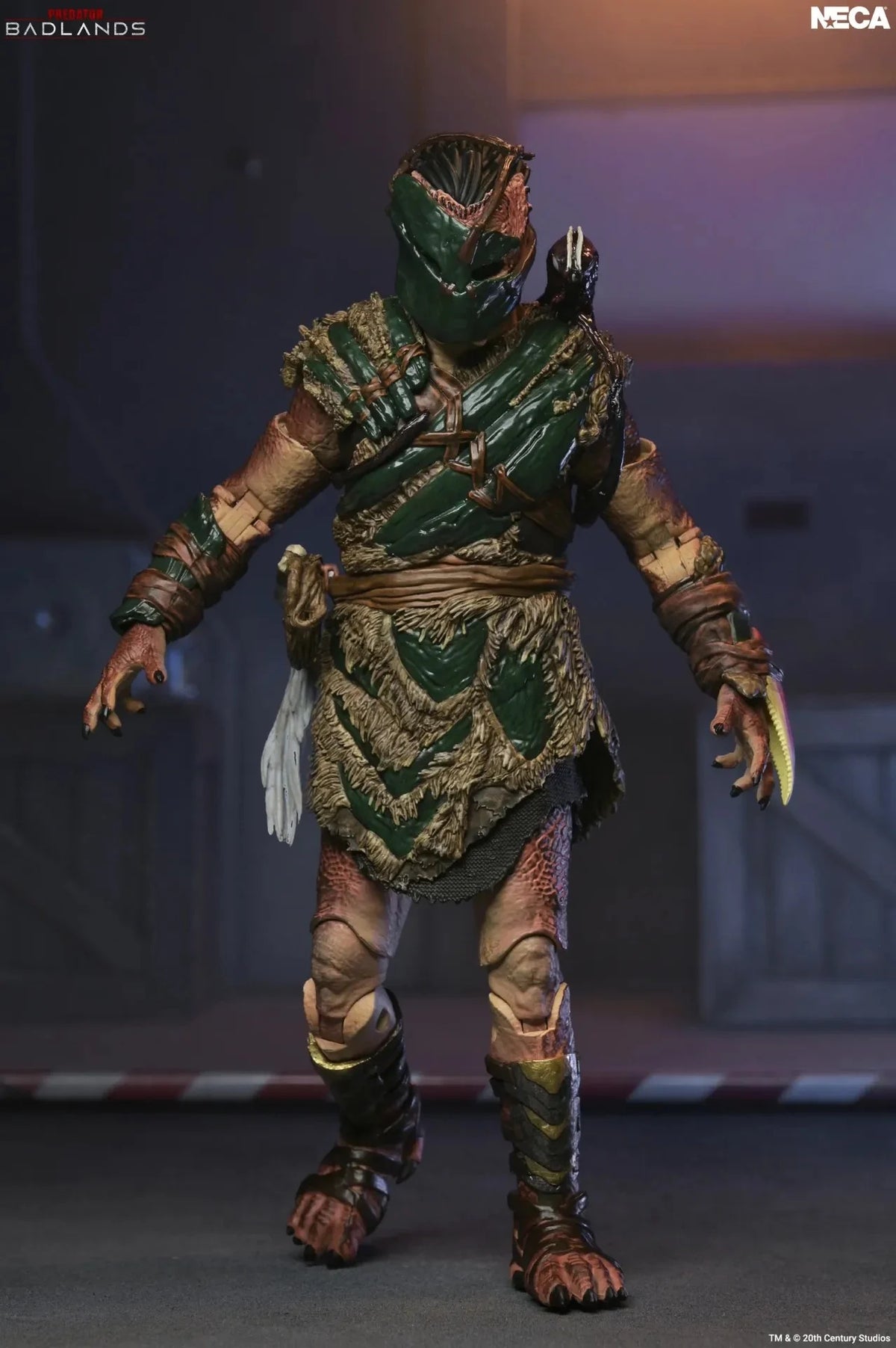 PREDATOR BADLANDS - Dek "Bone Bison Armor" - Ultimate Figure 17cm