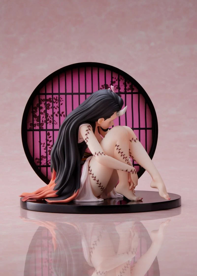 DEMON SLAYER - Nezuko " Demon Form Advancing " - Statue 12cm