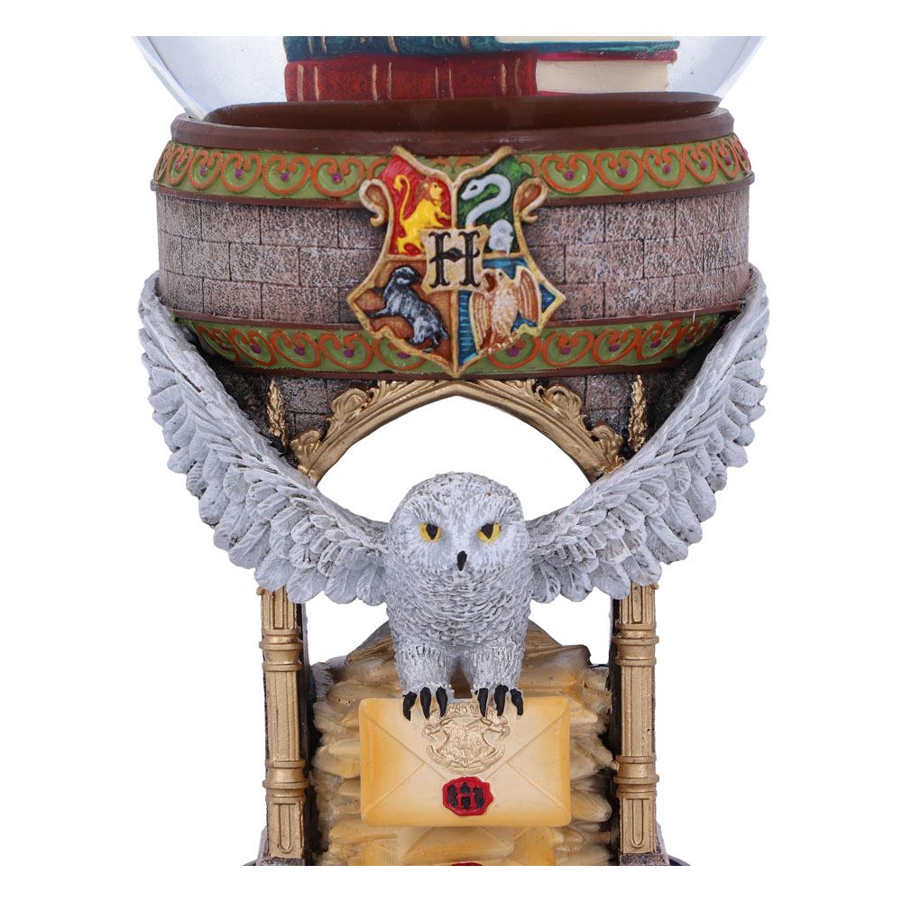 HARRY POTTER - First Day at Hogwarts - Snow Globe 17cm