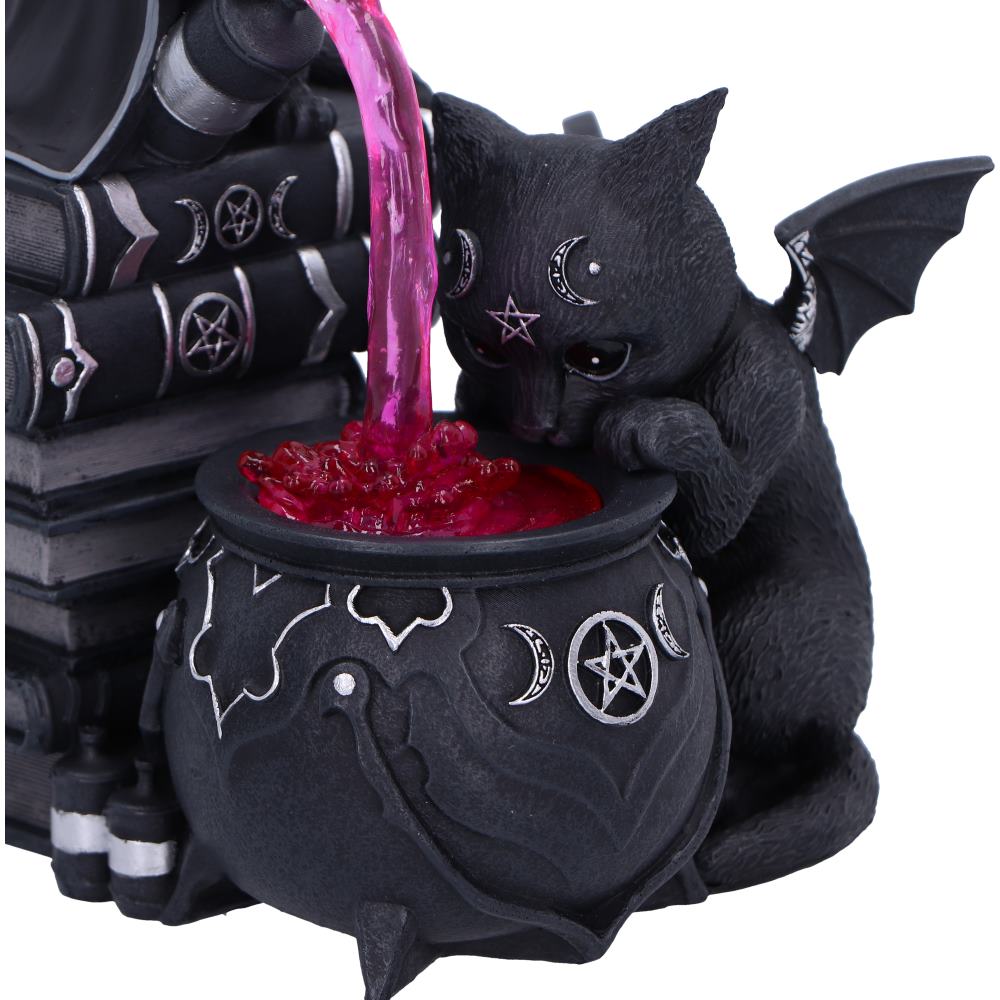 CULT CUTIES - Curious Cauldron - Figure 18.5cm