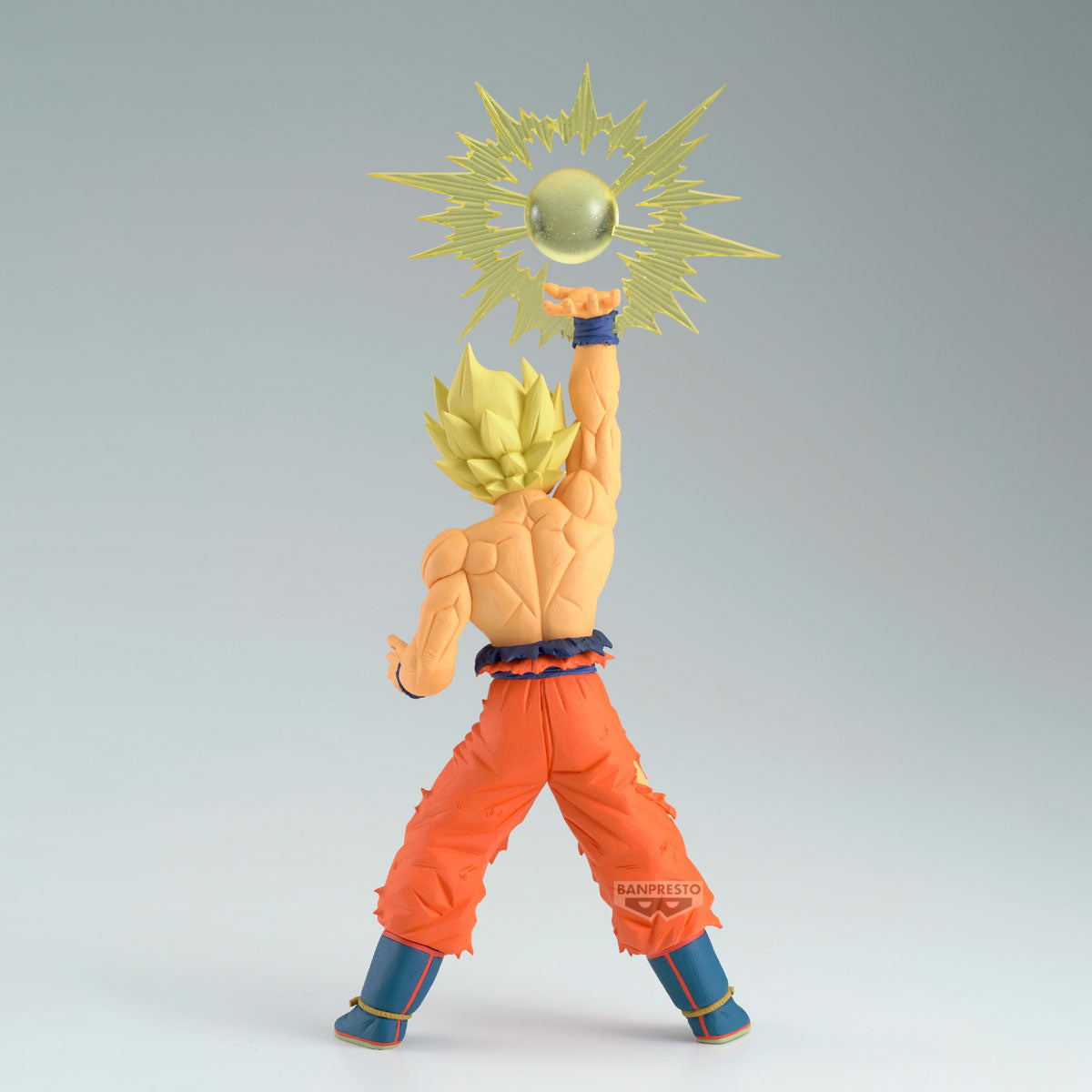 DRAGON BALL Z - Son Goku - G X Materia Figure 17cm