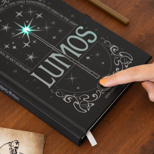 HARRY POTTER - Lomus - Notebook Premium Lumineux + Stylo Baguette