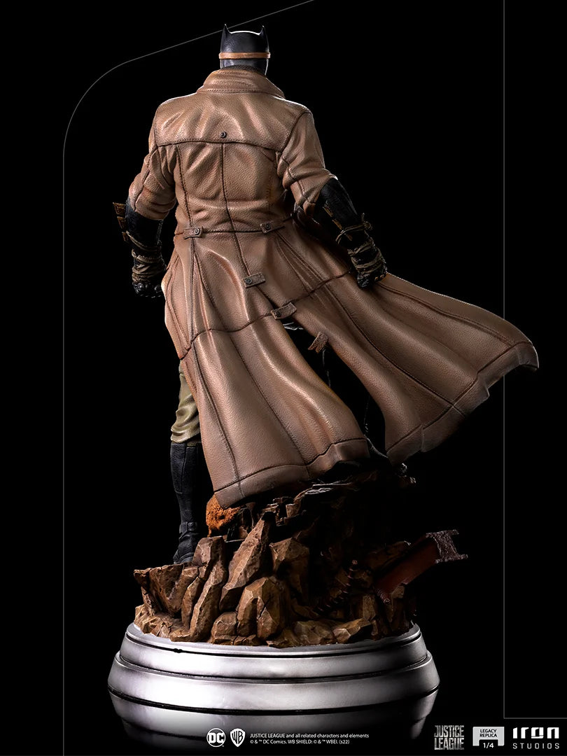 JUSTICE LEAGUE - Batman Knightmare - Statue Legacy Replica 1/4 58cm