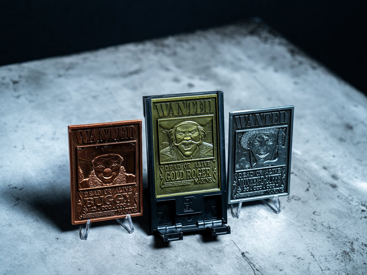 ONE PIECE - Starter Pack of 3 Digiplates + Interchangeable Stand