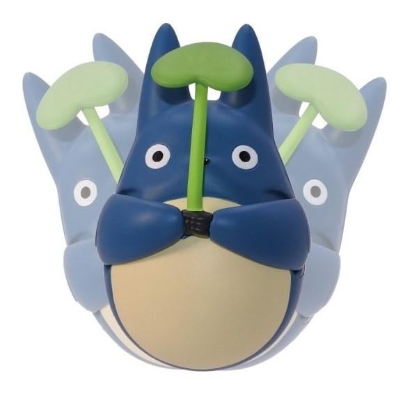 MY NEIGHBOR TOTORO - Blue Totoro with leaf - Figure Culbuto 5.8cm